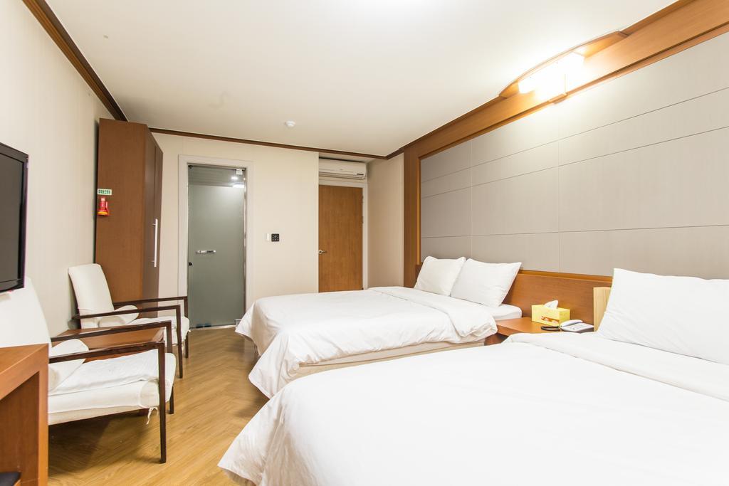 Отель Incheon Airtel Экстерьер фото